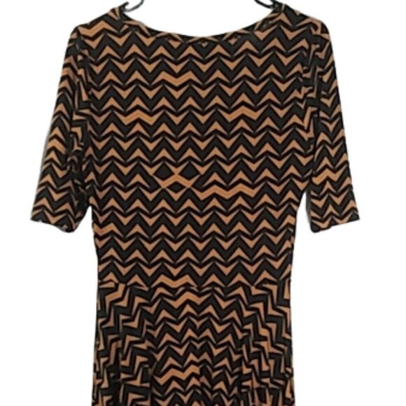 LuLaRoe Chevron Geometric Nicole Dress Fit & Flare Black & Gold Size Medium - Picture 7 of 11